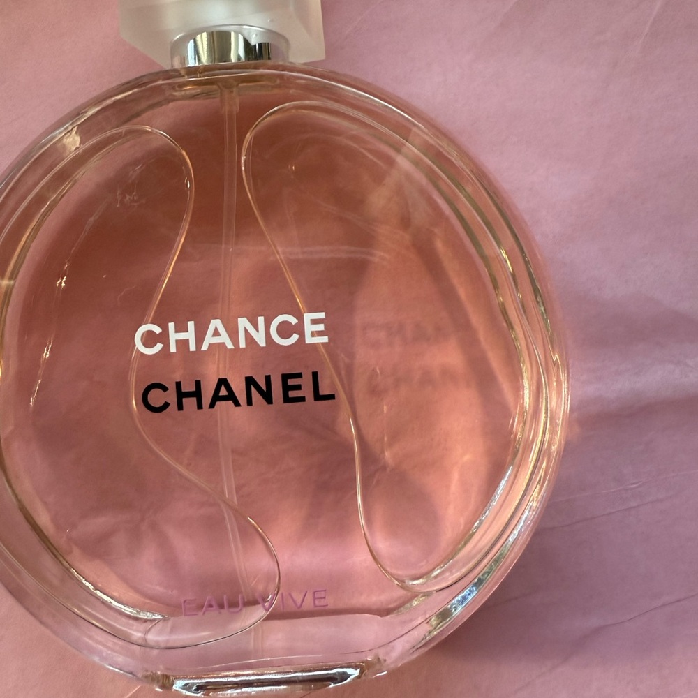SOLD- SOLD - CHANEL Chance Eau Vive